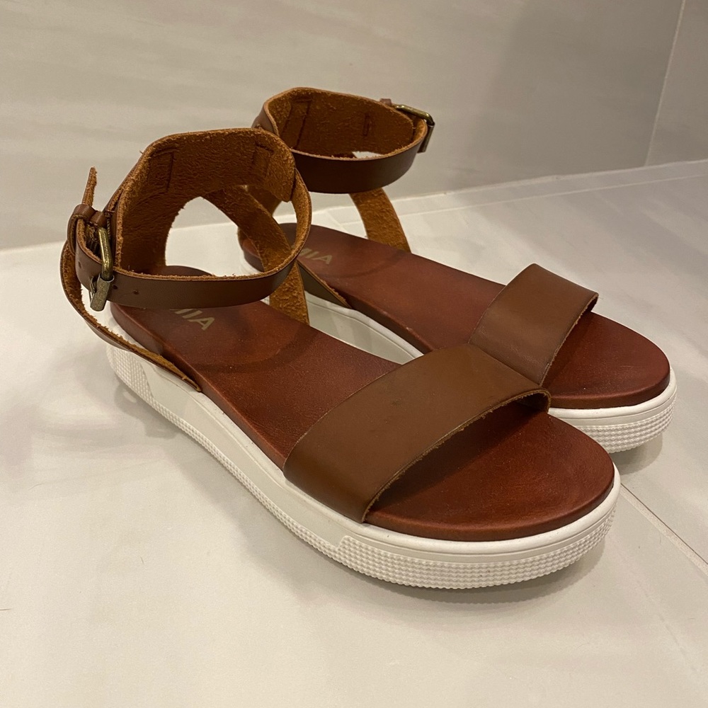 Mia platform sandals